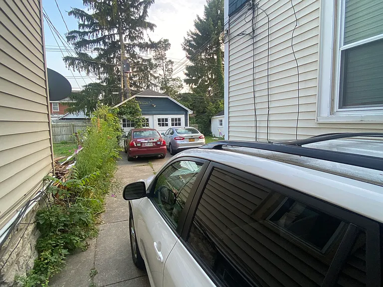 269 Lisbon Ave — Photo 2