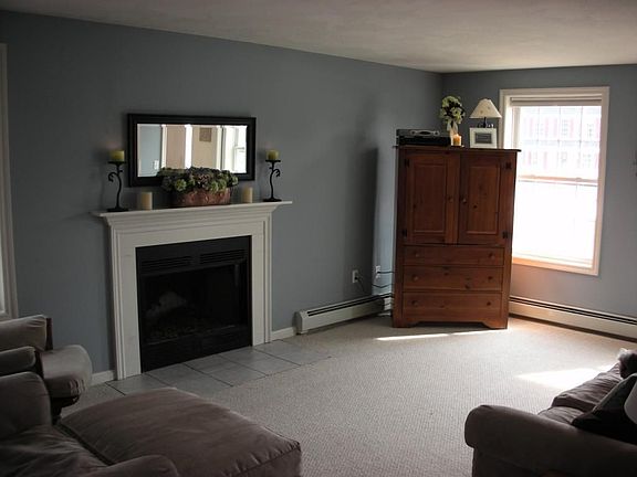 Living Rm, from Kitchen