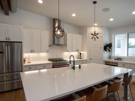 Large Island / Breakfast Bar