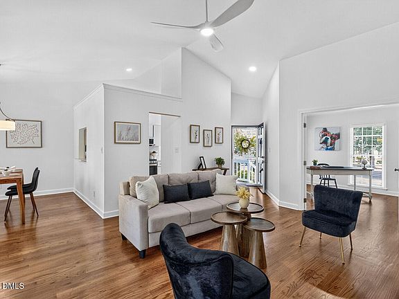 5th image of 1100 Esher Ct