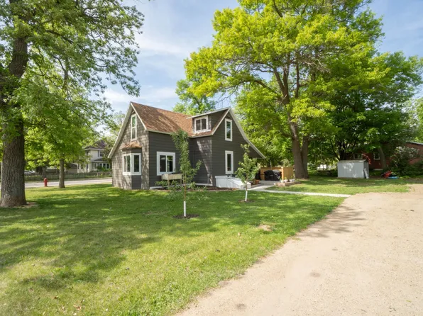 100 N Broadway Ave, New York Mills, MN 56567