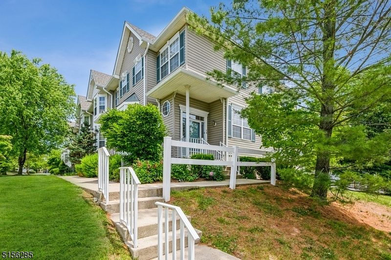 14 Clearbrook Ln, Flemington, NJ 08822 Zillow