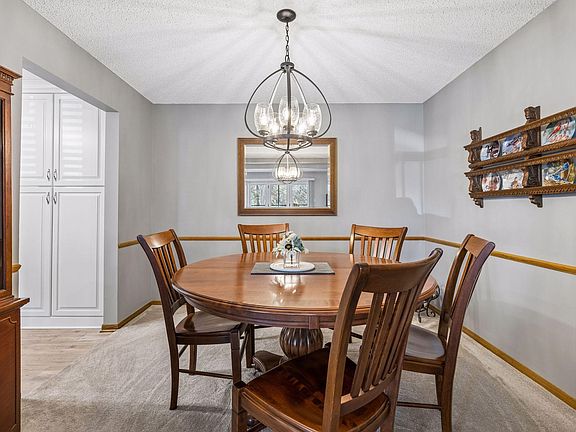 5th image of 3150 Glen Oaks Ave APT 111A