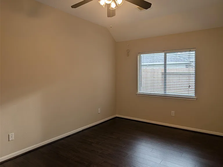 22403 Bellows Bend Dr — Photo 32