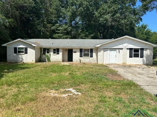 402 S Green St, Hallsville, TX 75650