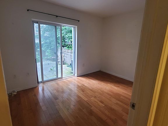 2nd image of 1941 Wharton St #1F