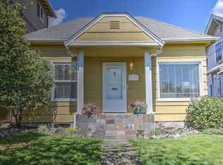 918 N 71st St, Seattle, WA 98103