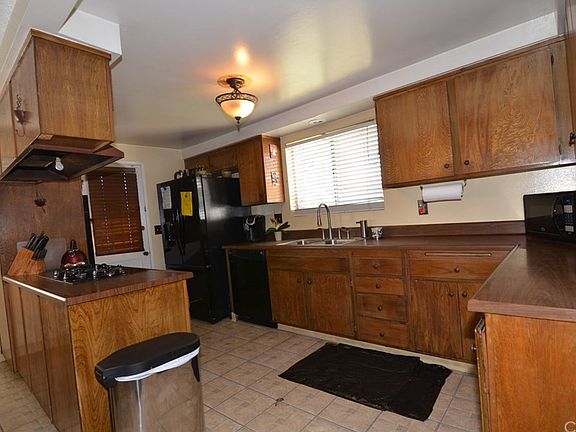 4th image of 638 E Elsmere Dr