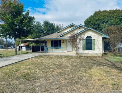 106 E SEGUIN ST, Marion, TX, 78124