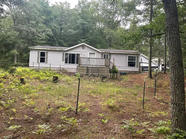 5540 W Rutledge Ave, Pentwater, MI 49449