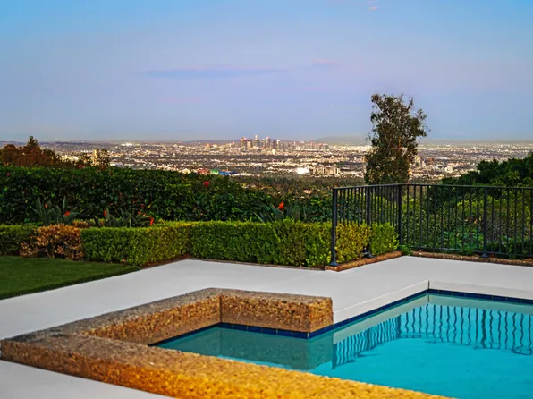 1110 Bel Air Pl, Los Angeles, CA 90077