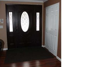 1819 Harris Rd, Penfield, NY 14526