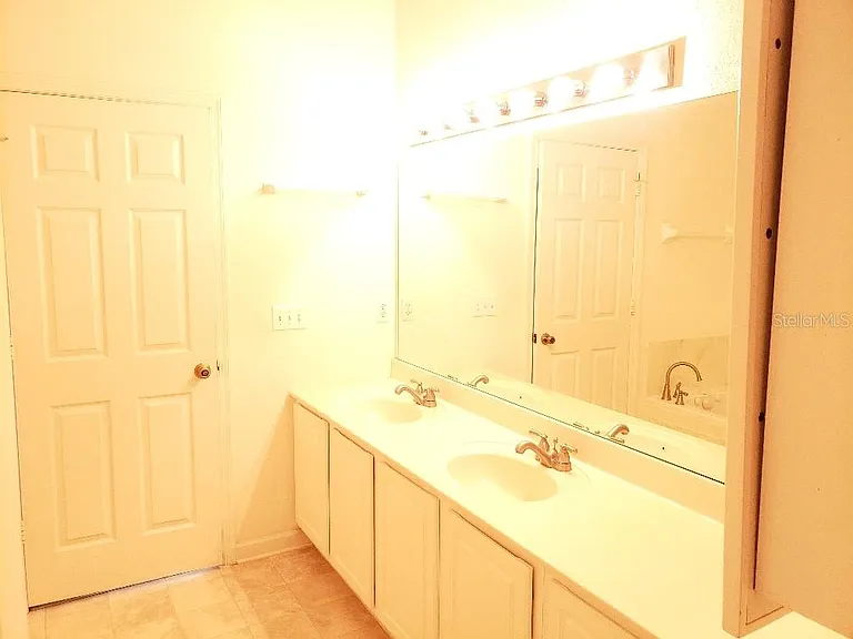 1125 Lascala Dr — Photo 16