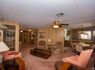 686 W Rainbow Ln, Yuma, AZ 85365