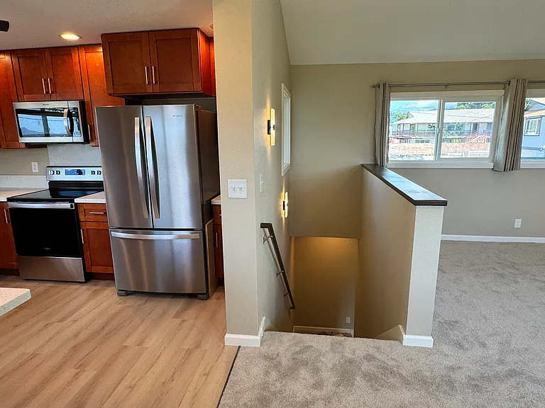 1074 Maiha Cir #A — Photo 4