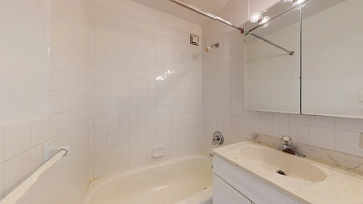 Rented by Bond New York | media 11