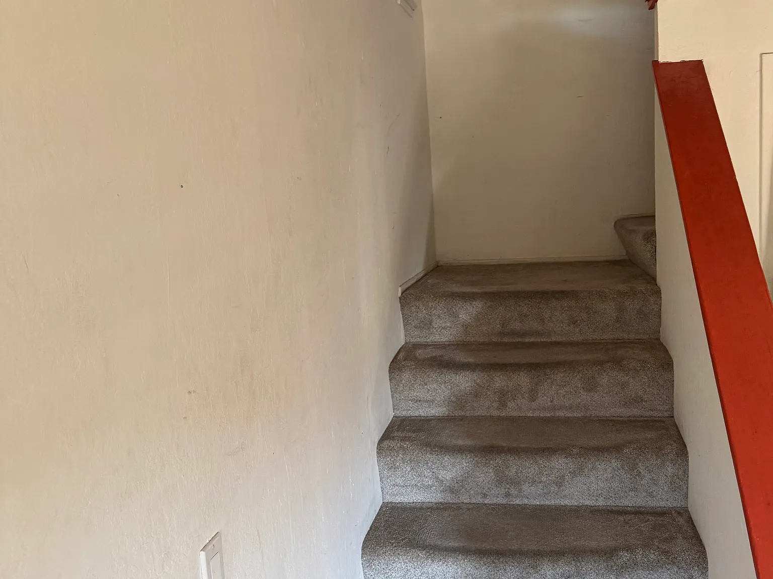 2 bed, 902 sqft, $2,700 — Photo 3