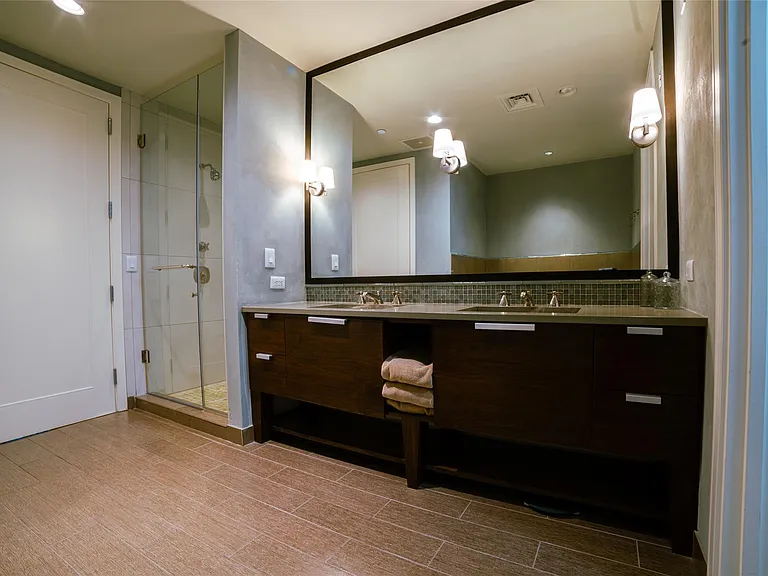 200 Congress Ave #11C — Photo 16