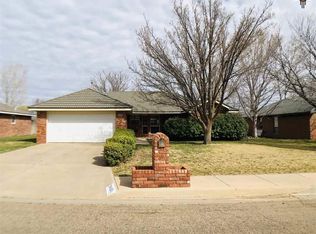 3908 Ben Hogan Dr, Clovis, NM 88101