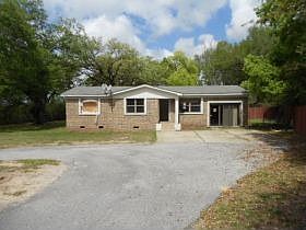 1st image of 1052 Capitol Blvd