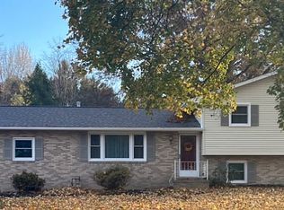 6300 Cardinal Hill St NW, North Canton, OH 44720