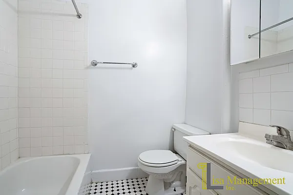 Rented by Lisa Management Inc | media 10