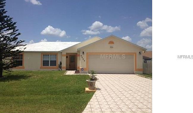 2nd image of 1124 Gardanne Ct