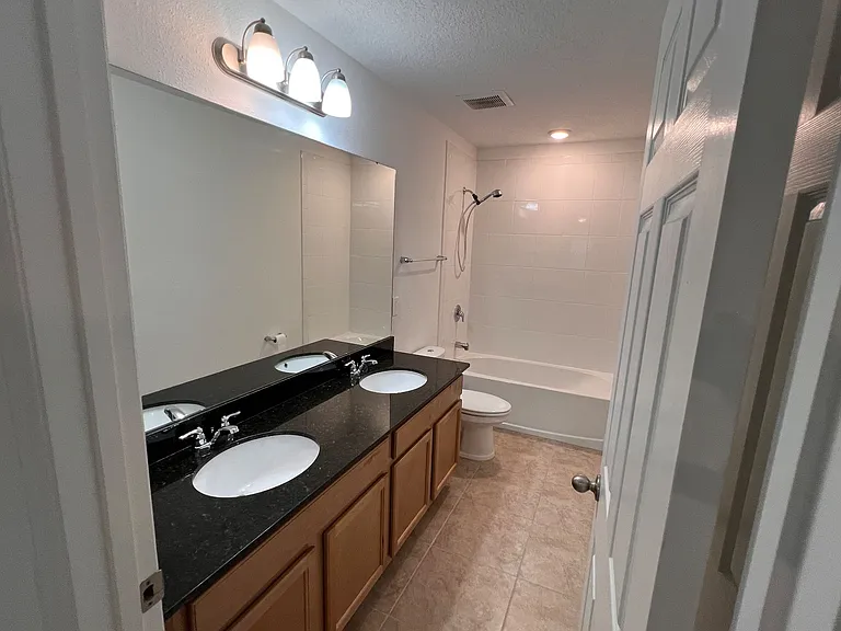 1530 Stone Arrow Ct — Photo 19