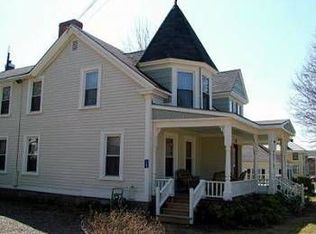 69 North St, Houlton, ME 04730