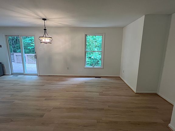 5th image of 4310 Dares Beach Rd