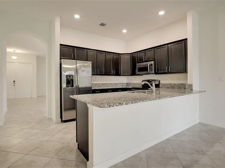 8985 Gulf Run Way — Photo 7