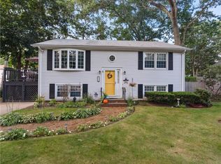 51 Cove Ave, Barrington, RI 02806