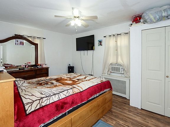 5th image of 18329 Brinkerhoff Ave Floor 1&2