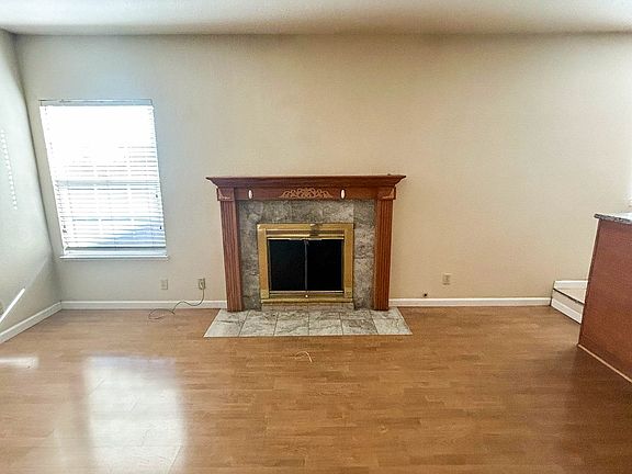 3rd image of 4852 Shirley Ct