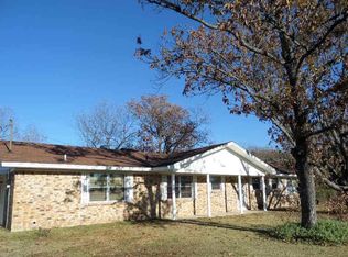 560 S Locust St, Ashdown, AR 71822