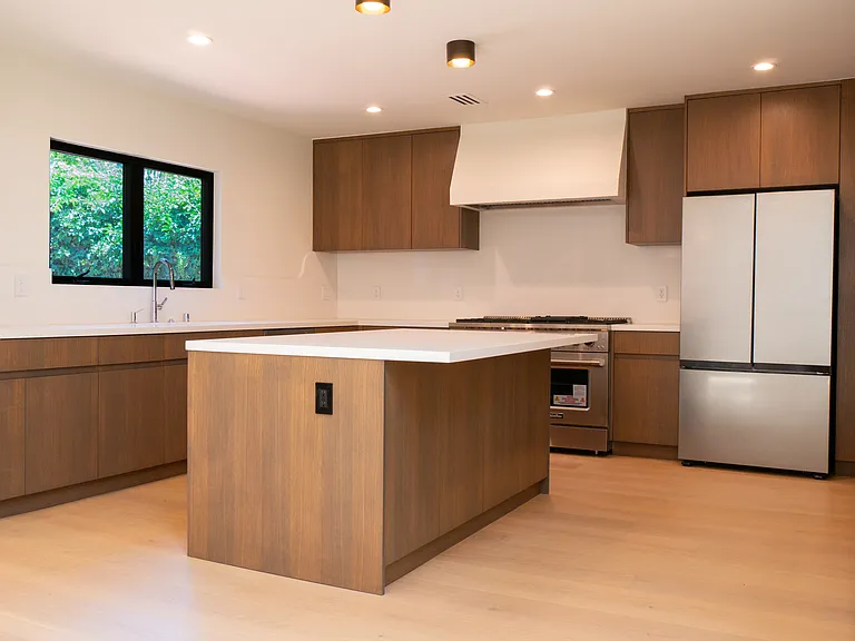 13141 Rose Ave — Photo 9