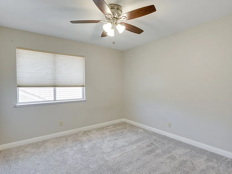 2816 Mellow Breeze St — Photo 37