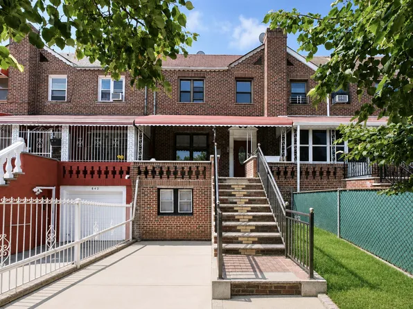 638 Rockaway Parkway image 1 of 25