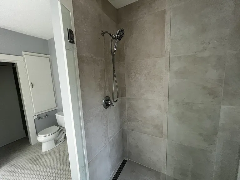 410 Rose St — Photo 11