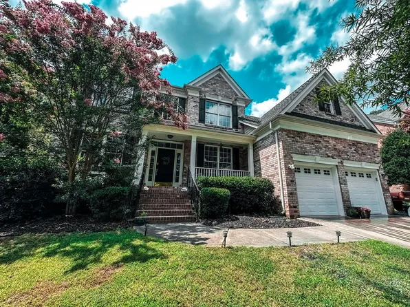 730 Ashgrove Ln, Charlotte, NC 28270