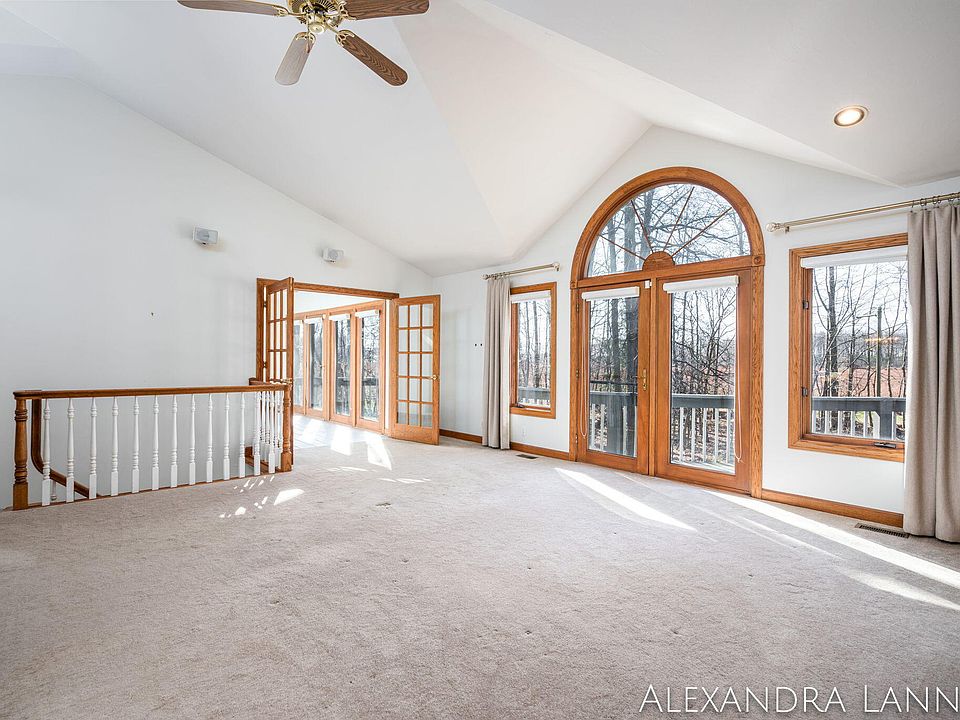 15364 Quincy St, Holland, MI 49424 Zillow