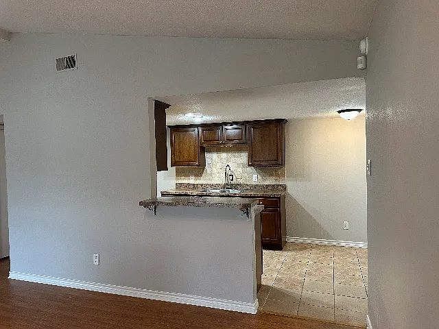 13854 Rolling Hills Ln — Photo 6