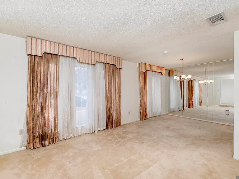 2417 Tattersall Dr — Photo 8