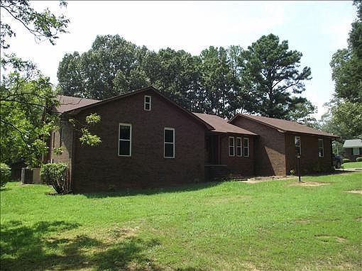 1st image of 230 Sibley Dr