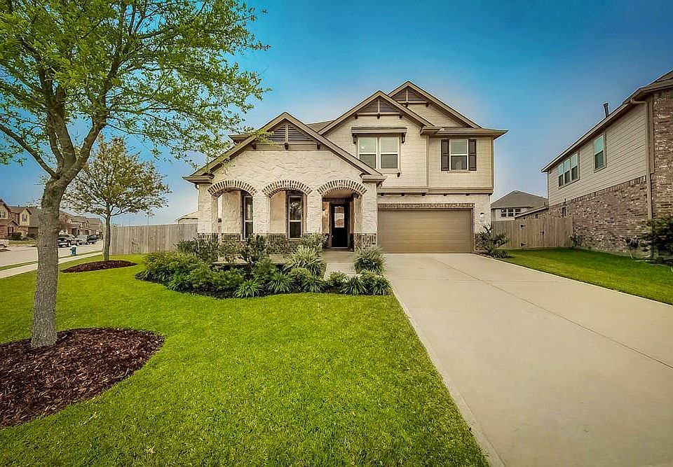 1st image of 28603 Cabrera Hill Ln