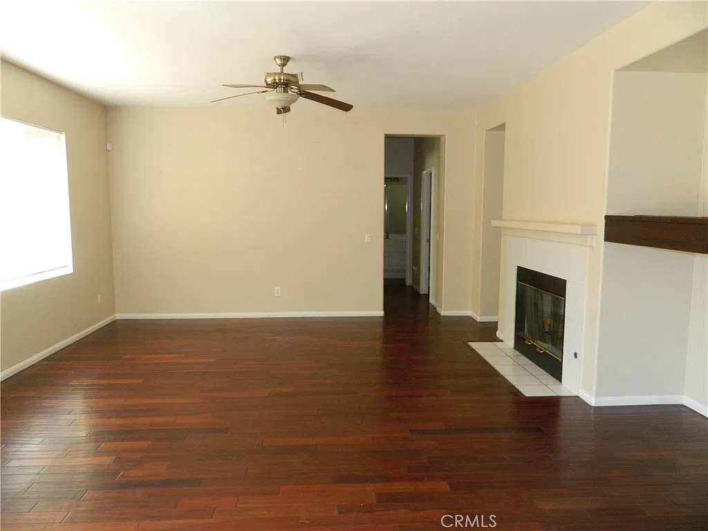 4 bed, 2800 sqft, $3,850 — Photo 3
