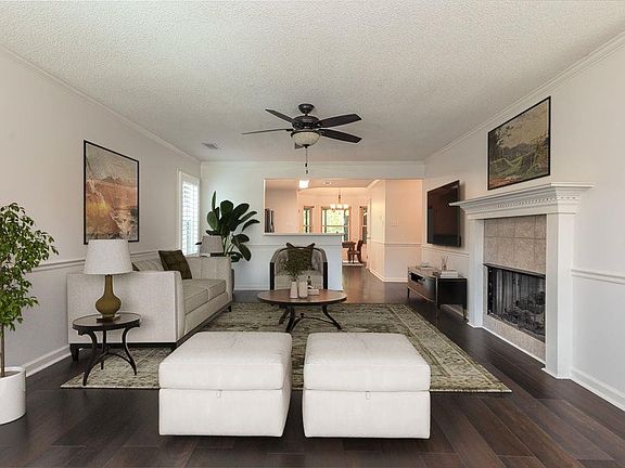 5th image of 8046 Jills Creek Dr