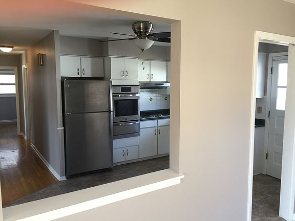 5th image of 340 N 4th Ave