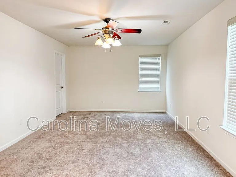 345 Bucklebury Rd — Photo 13