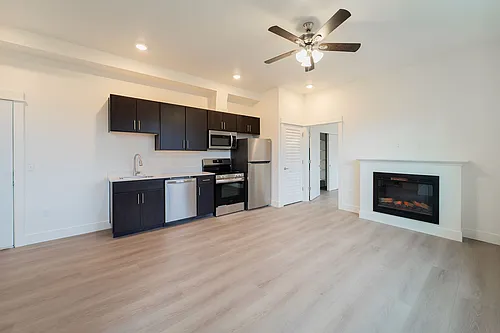 Floor plan 206